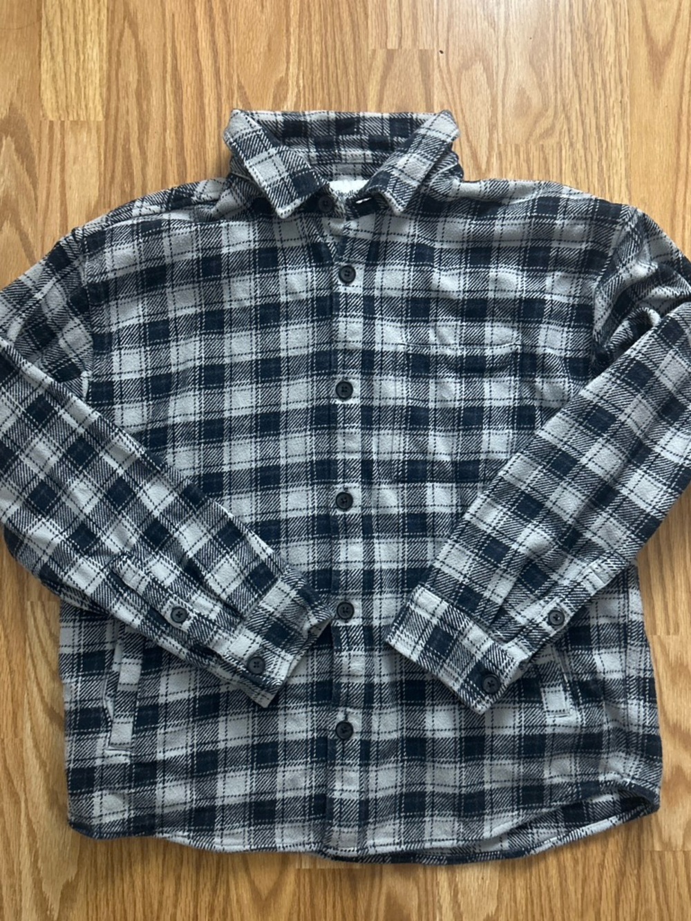 Goodfellow & Co Navy Blue / White Plaid Button-Up Flannel